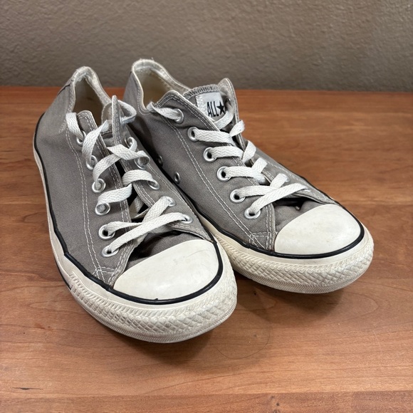 Converse Chuck Taylor All Star Gray Low Top Canvas Sneakers size Mens 7 Womens 9 - Picture 13 of 13